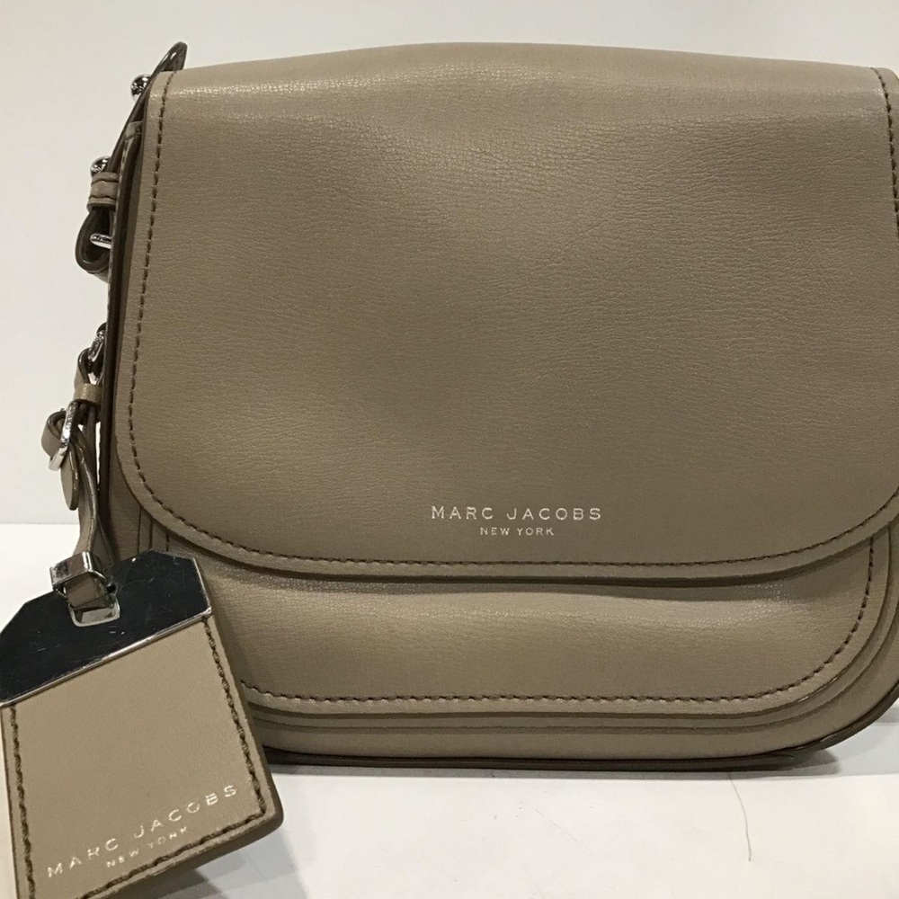 Women’s Marc Jacobs Taupe Pebbled Leather Crossbody Bag with Modern Flap Design